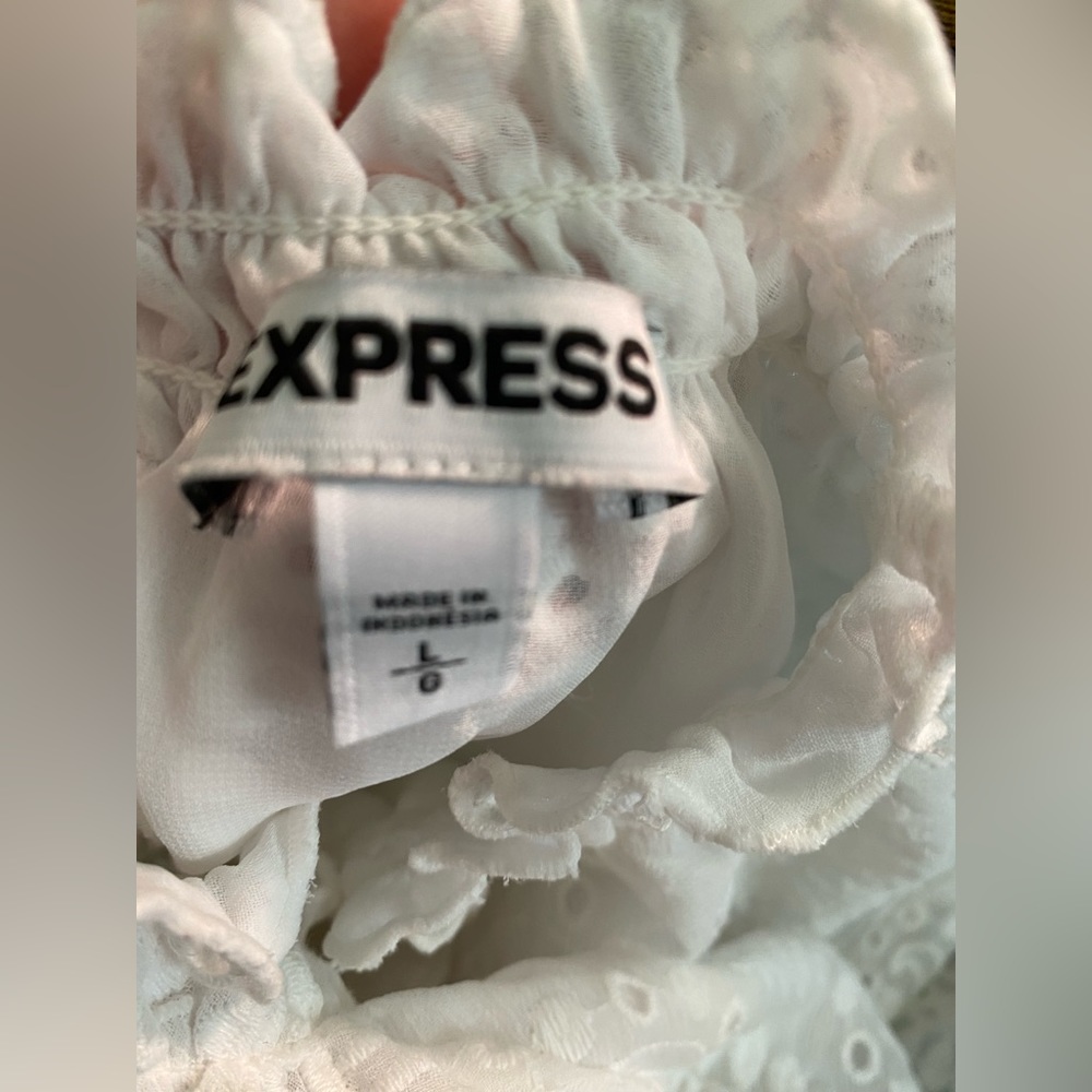 Express Size Large White Eyelet Asymmetrical Cap … - image 4